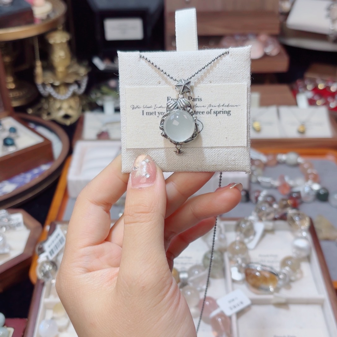 水晶手链银S925镶嵌白**哟蓝兔