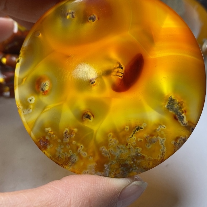 玛瑙/玉髓颈饰未镶嵌石*