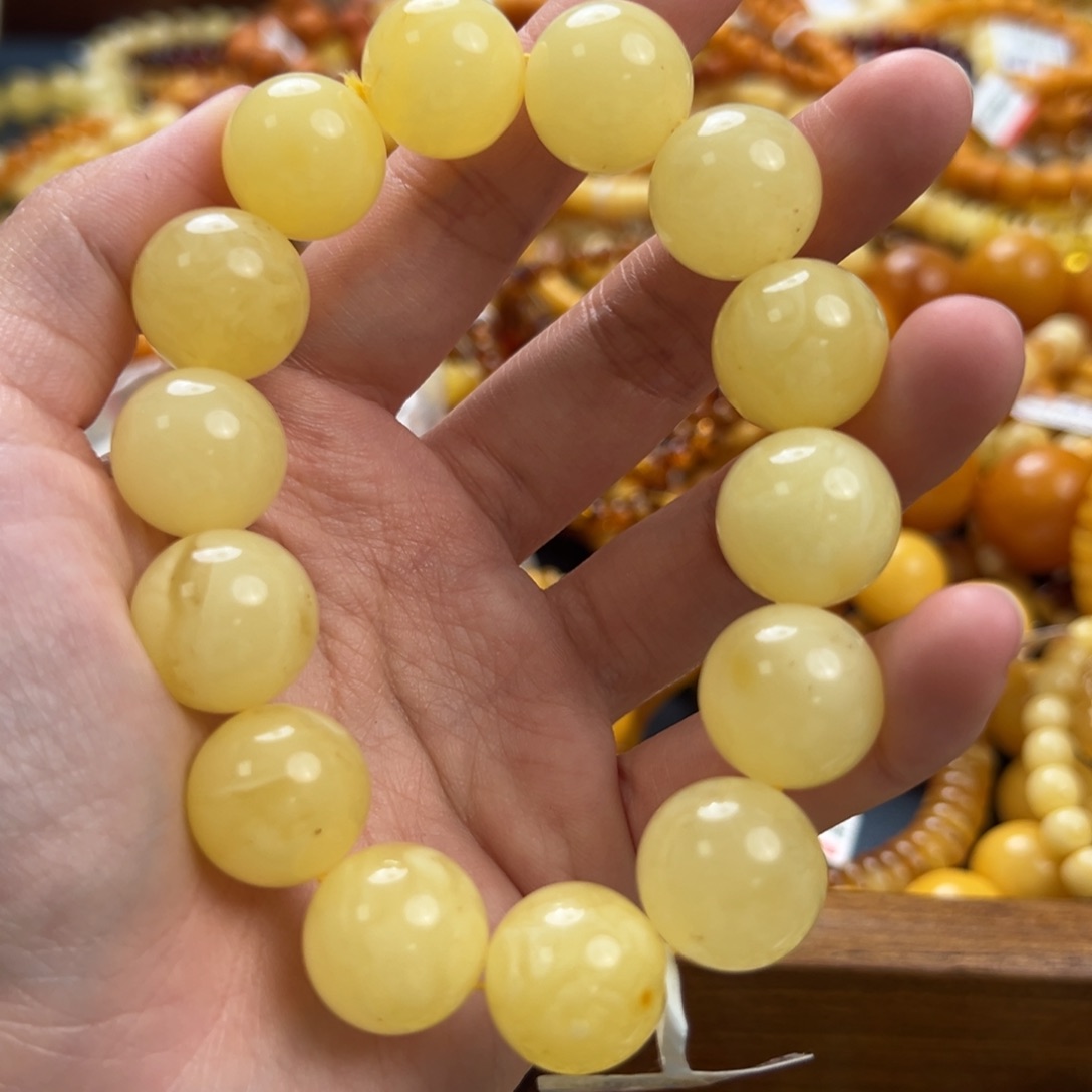 未镶嵌琥珀珠宝奇石