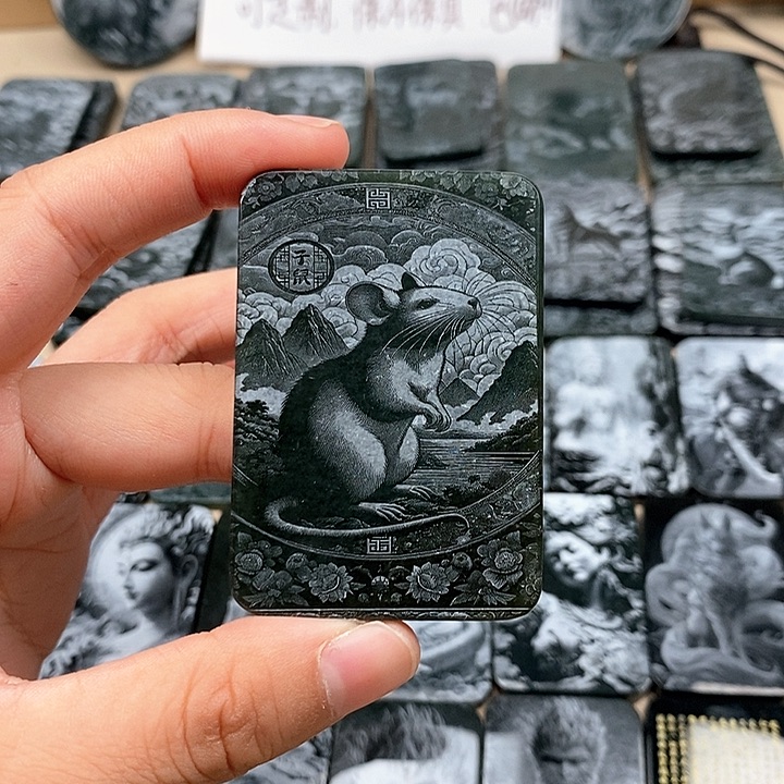 颈饰未镶嵌和田玉