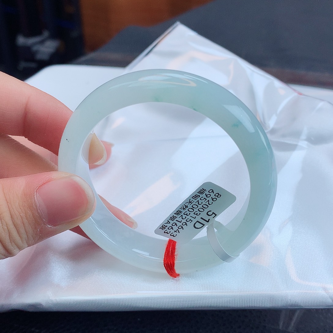 翡翠手镯未镶嵌天然缅甸翡翠A货手镯