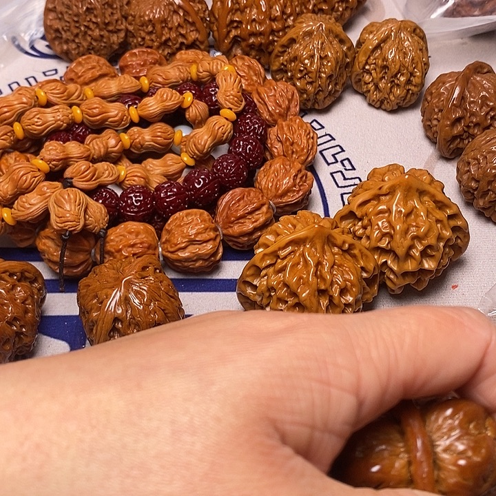 洪***选吊坠文玩核桃蛤蟆