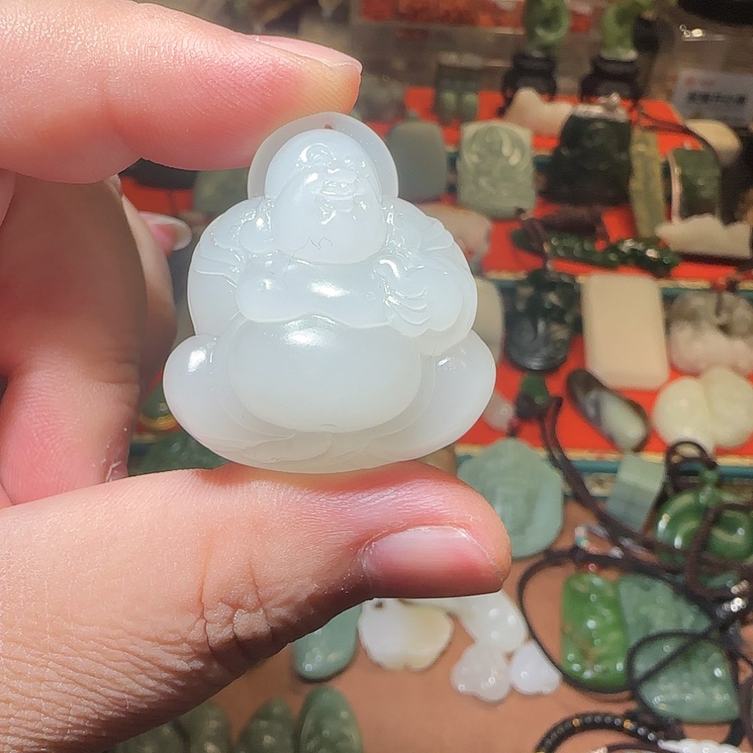 和田玉颈饰未镶嵌