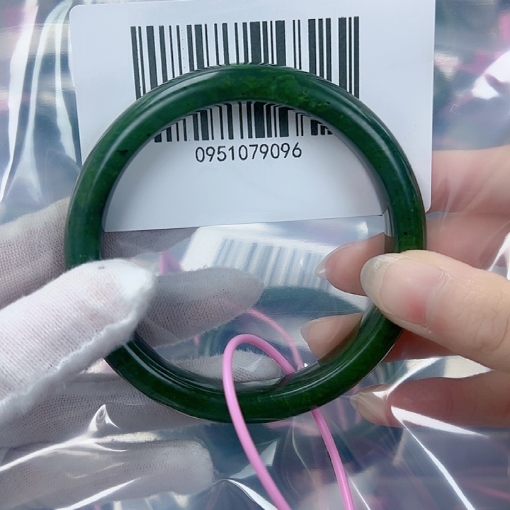 和田玉（碧玉）手镯未镶嵌64