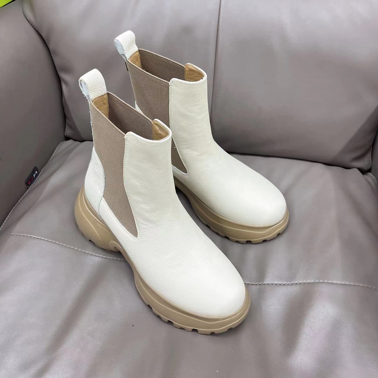 CL5800 白色 粗跟厚底圆头厚底超轻时尚短靴  女士烟管靴