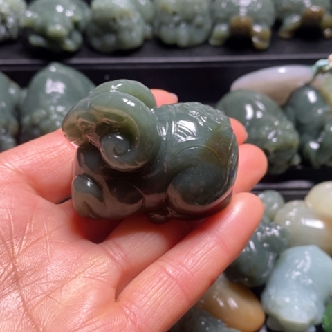 未镶嵌和田玉（糖玉）珠宝奇石