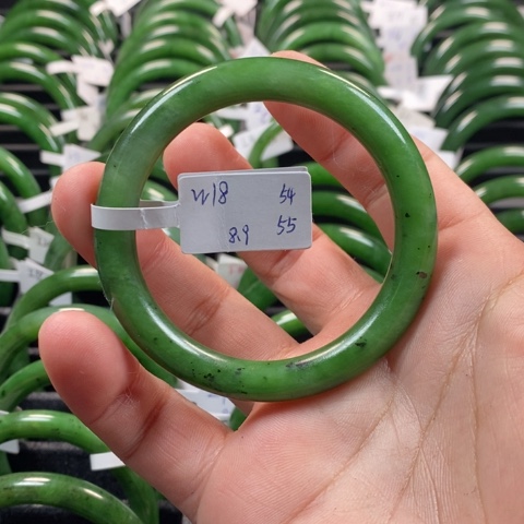 和田玉（碧玉）手镯未镶嵌