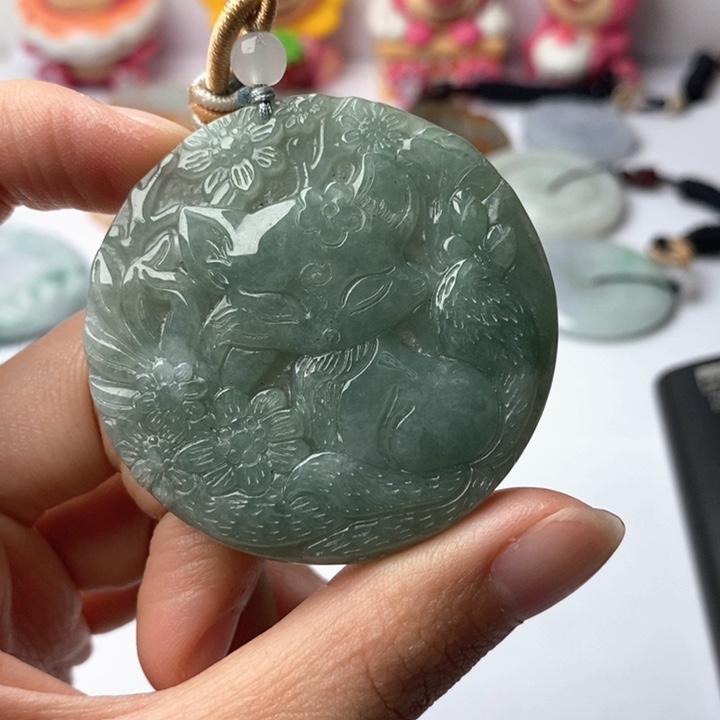 翡翠未镶嵌颈饰翡翠