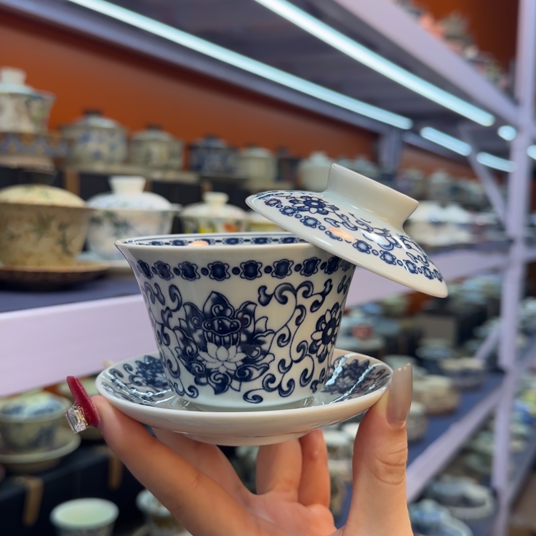 我在外面吃饭呢你在哪了我