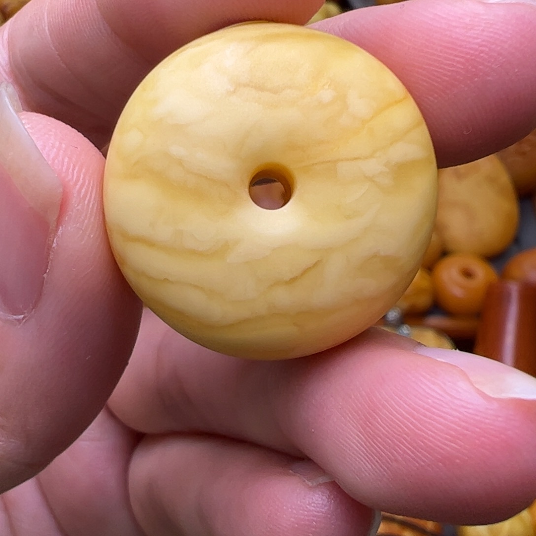 蜜蜡未镶嵌珠宝奇石25.8