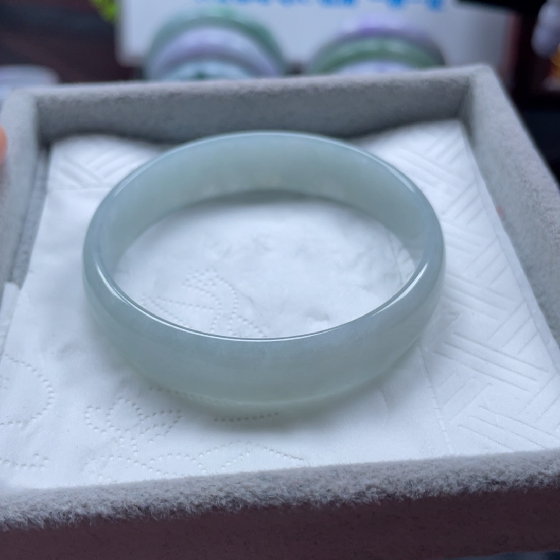 玉***心翡翠未镶嵌手镯手镯