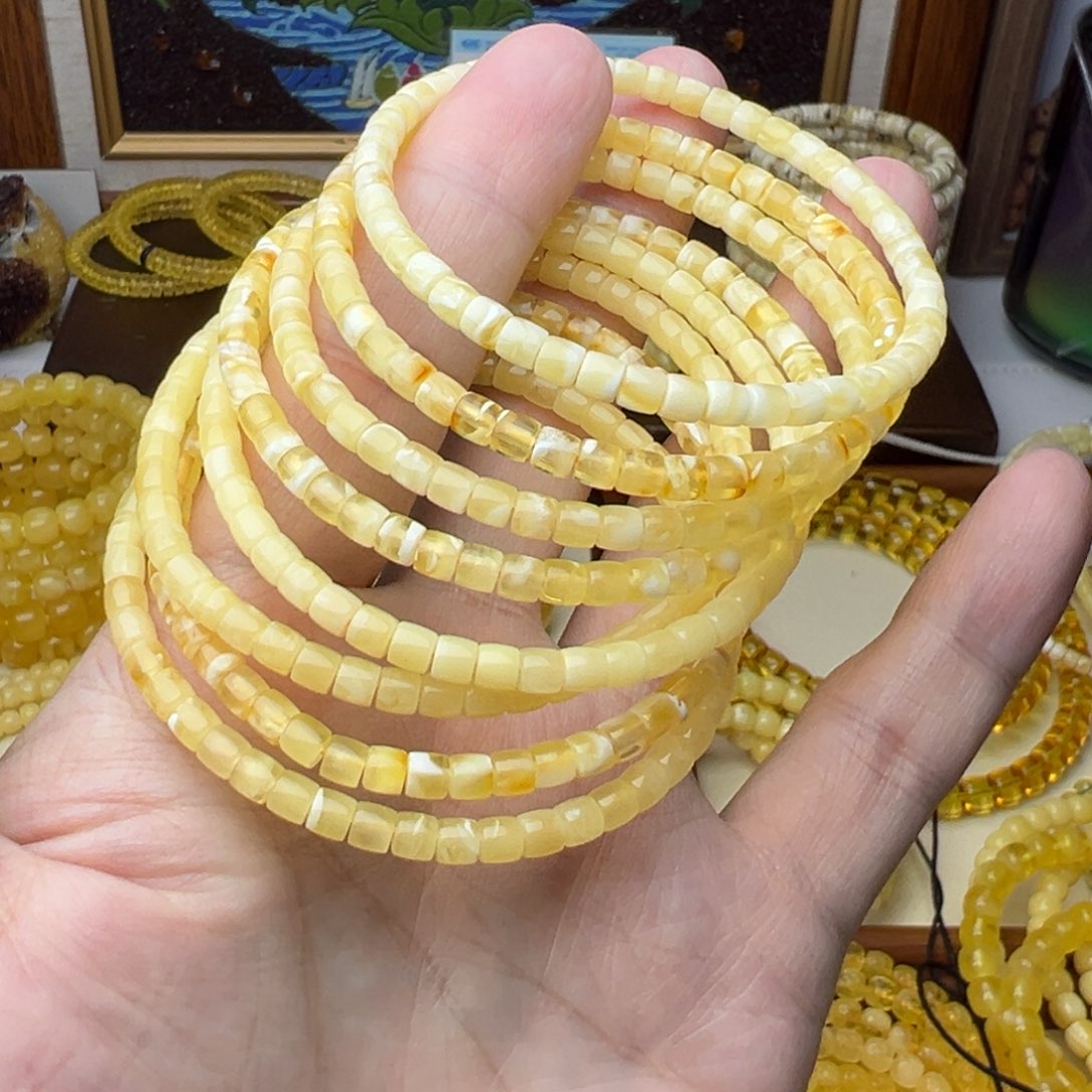 琥珀裸石未镶嵌4蜜蜡 多样发其一