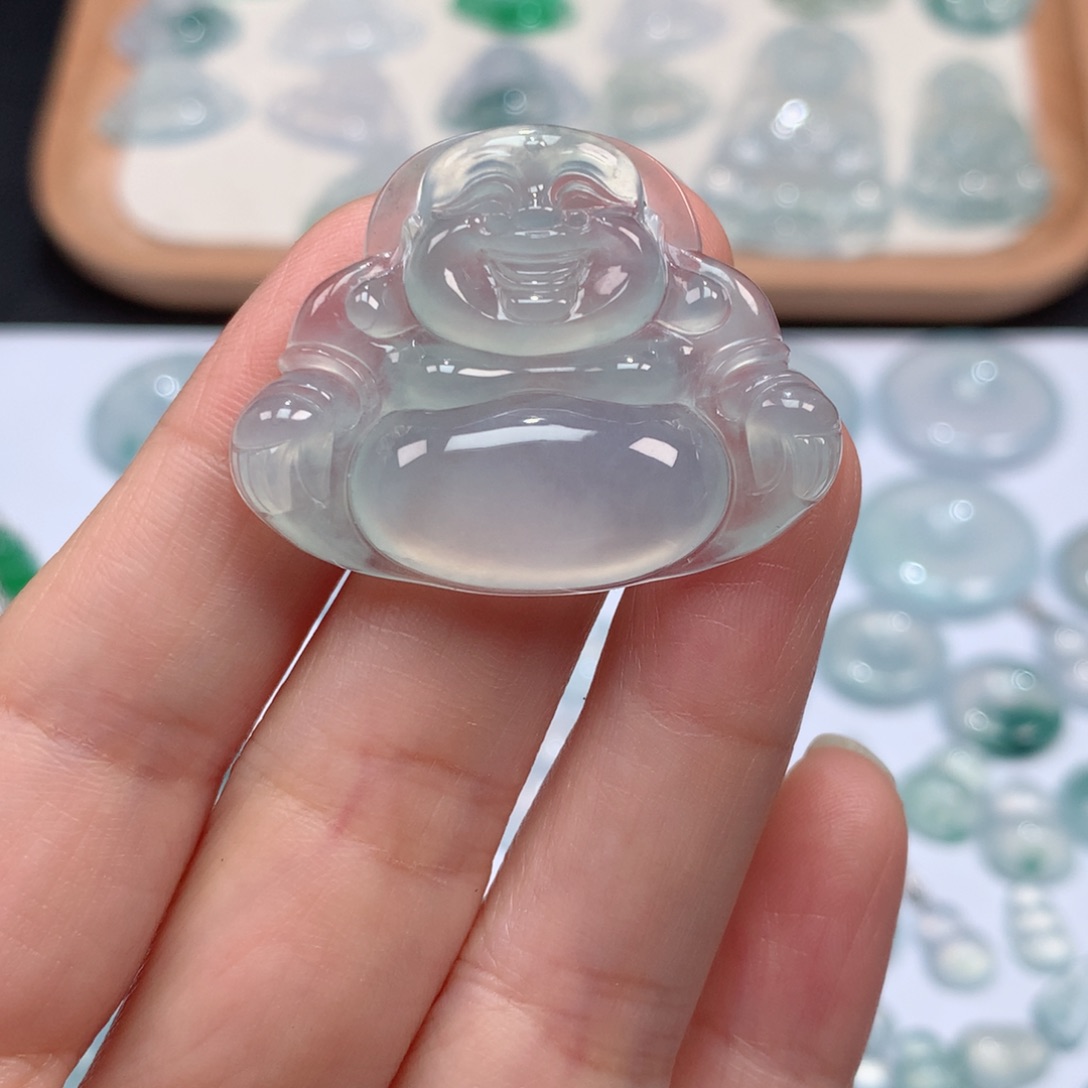 翡翠颈饰未镶嵌冰种大佛公