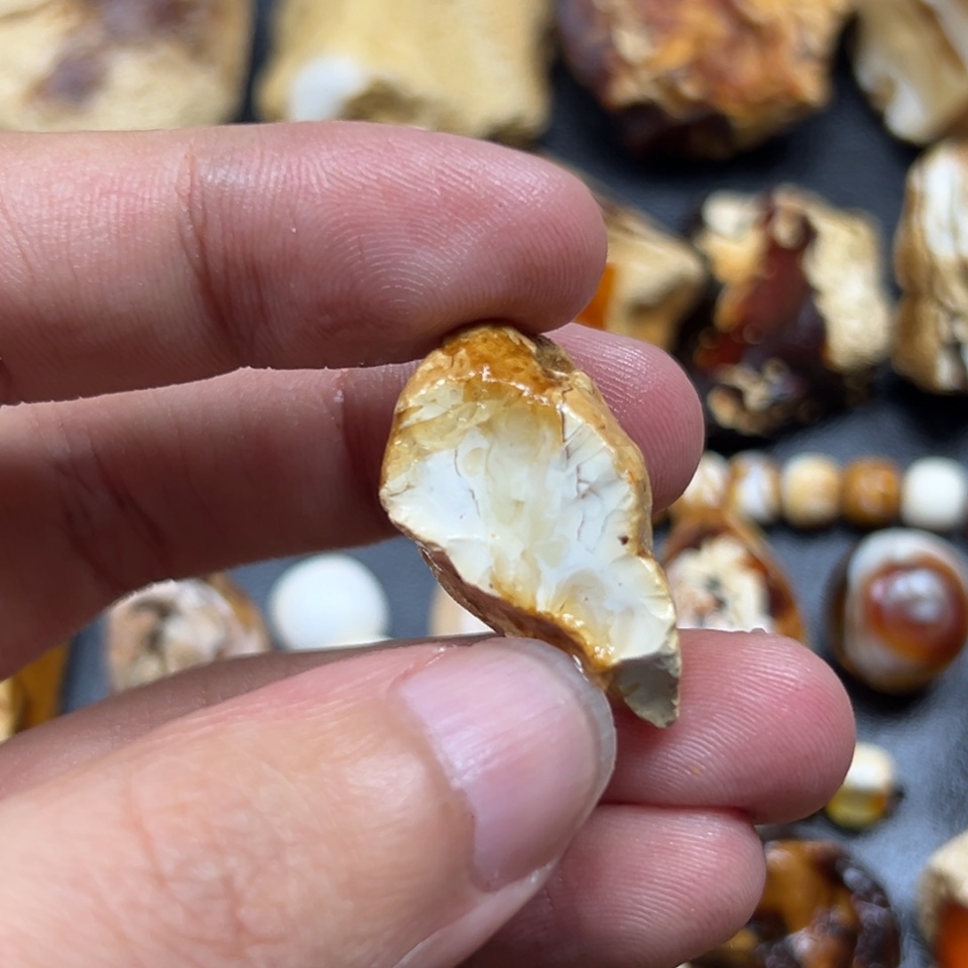 定制琥珀未镶嵌琥珀蜜蜡原石定制