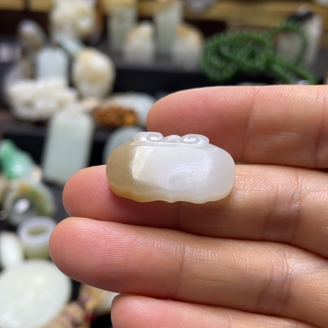 和田玉挂件未镶嵌