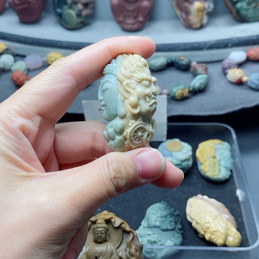 【闪购商品】定制石英质玉吊坠未镶嵌