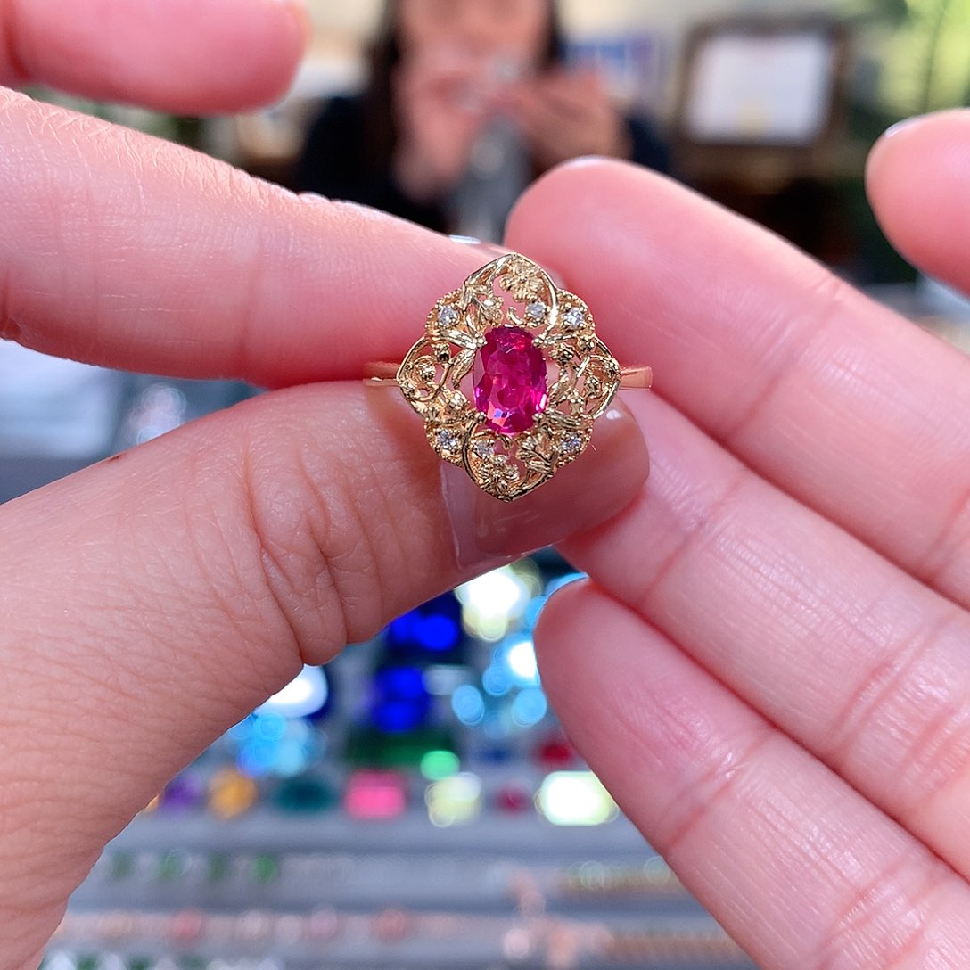 【闪购商品】红宝石戒指18K金镶嵌无烧红宝石戒指