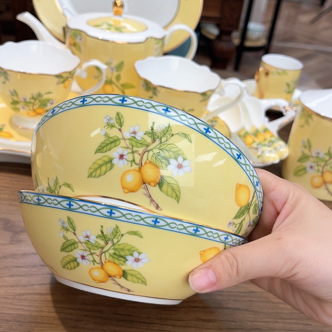 骨瓷两个六寸斗碗———