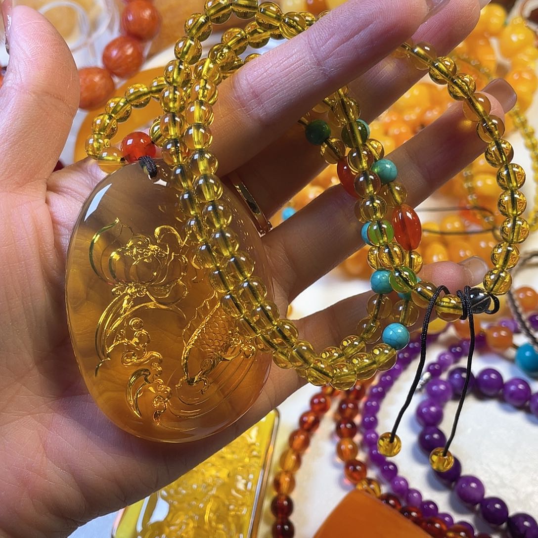 琥珀颈饰未镶嵌项链