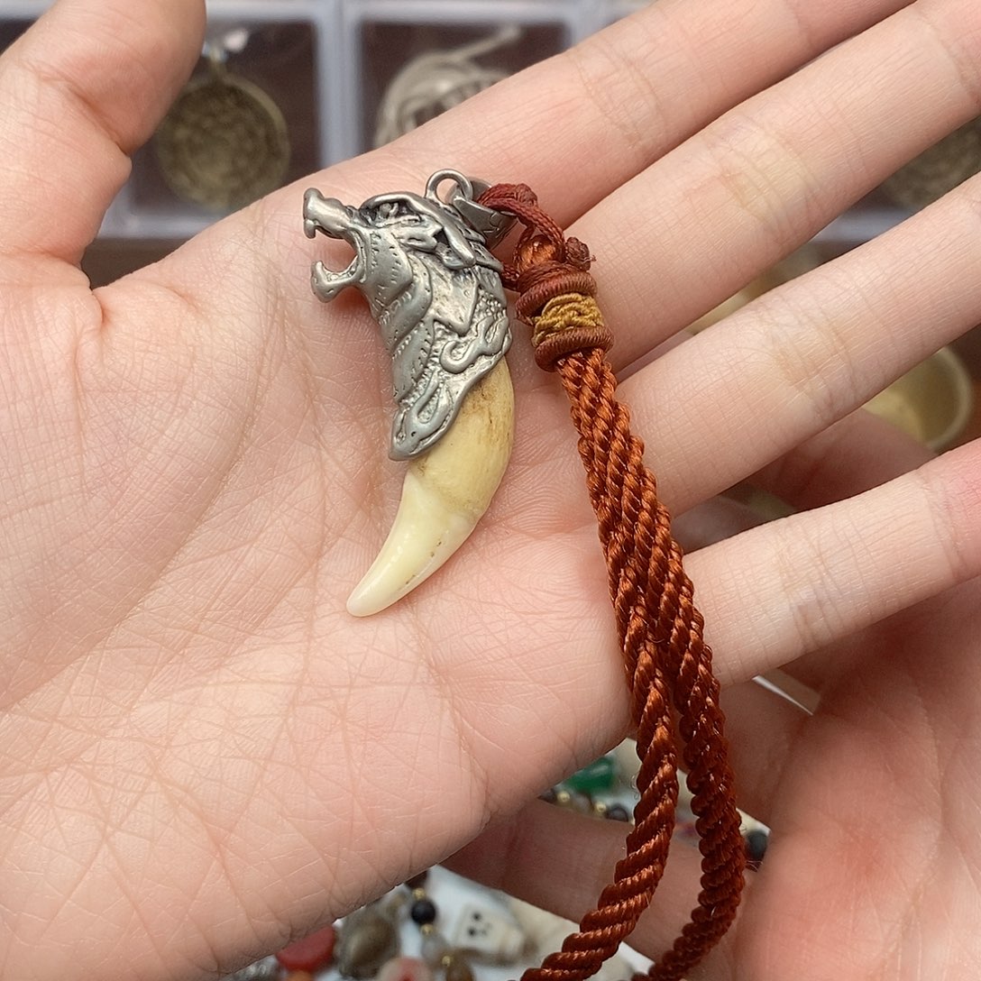 滴血莲花菩提吊坠