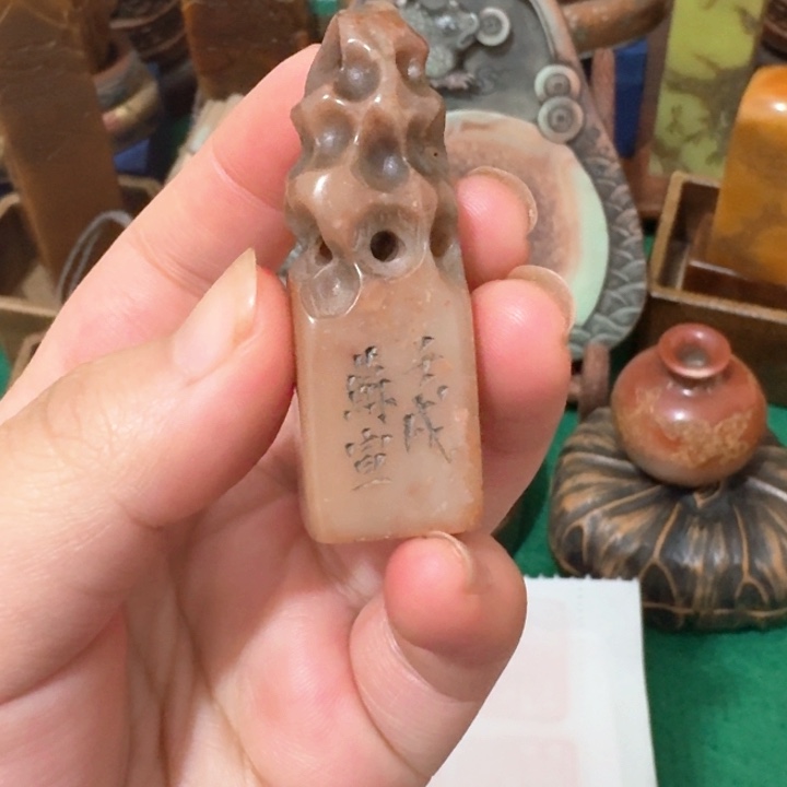 石材楠**市手工艺品