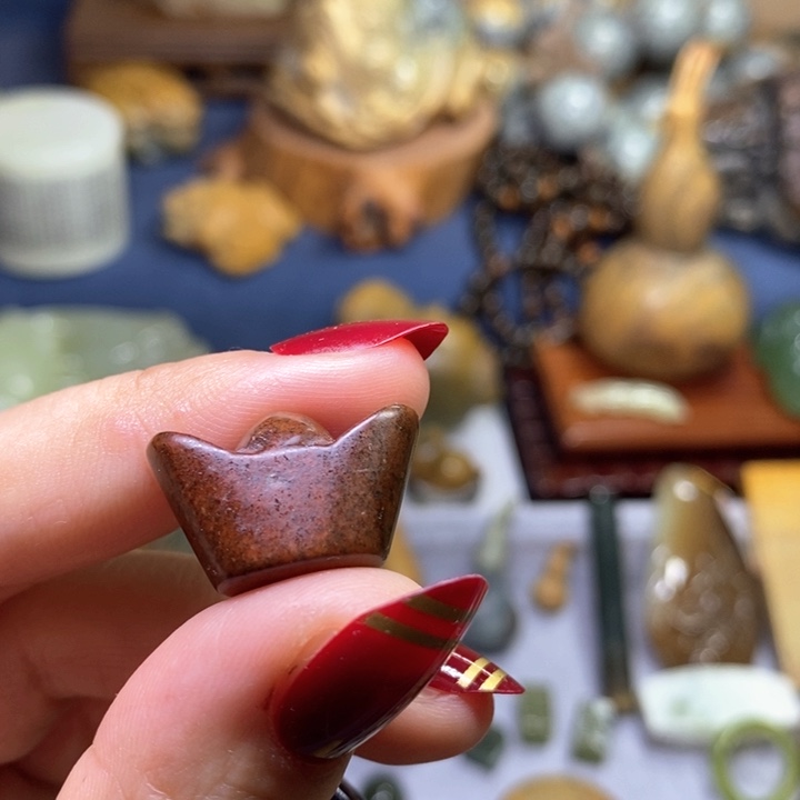 岫岩河磨玉（透闪石质玉）元宝未镶嵌