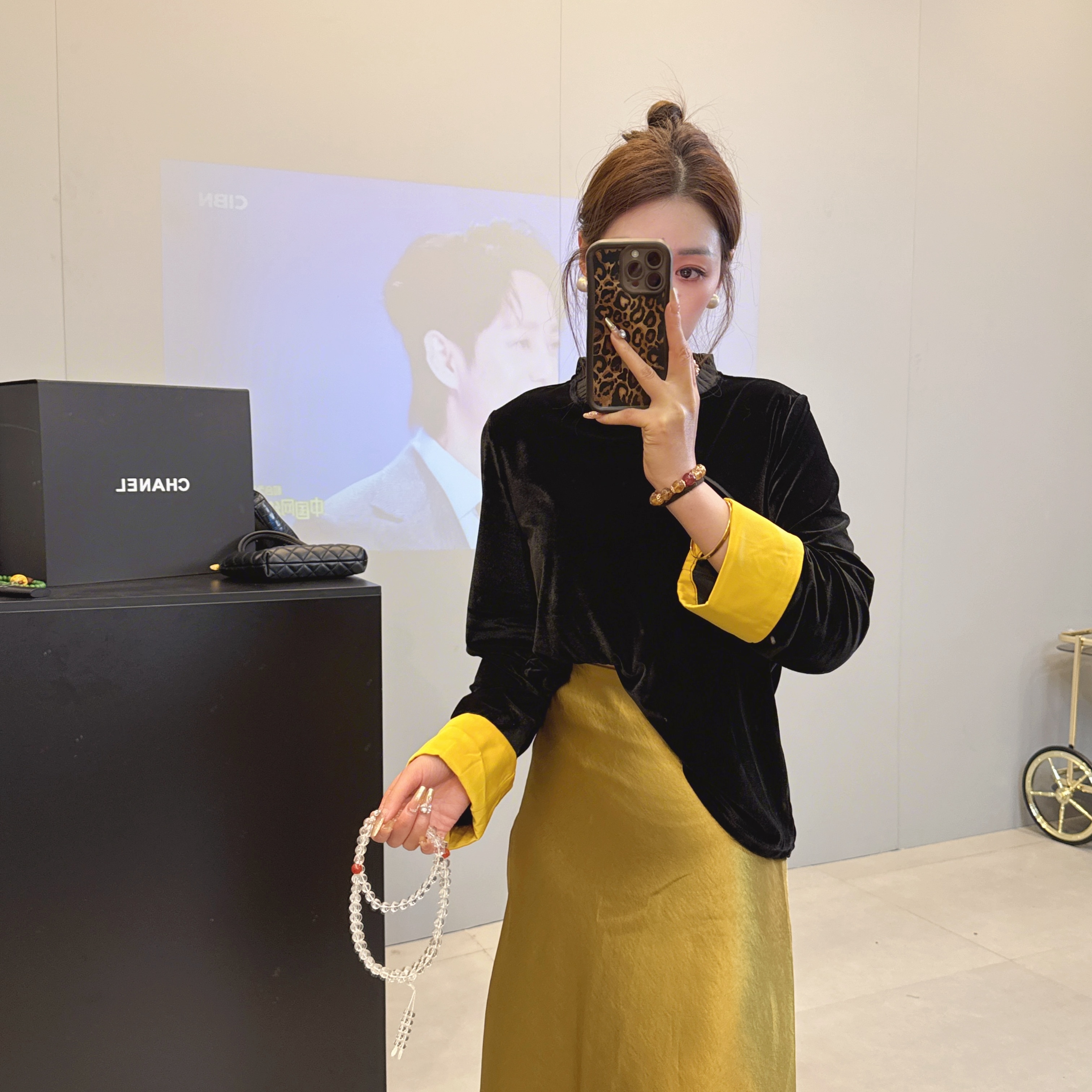 韩版东大门丝绒花边领口拼接袖气质显瘦长袖打底8315