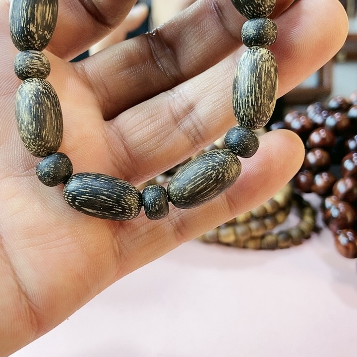 阴沉木手串/手链帝王虫漏