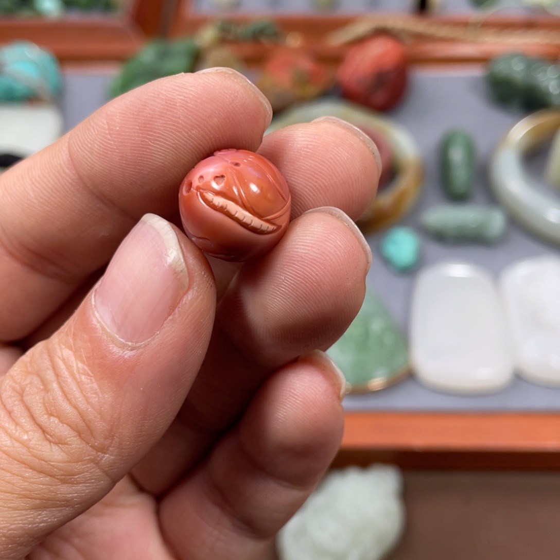 南红玛瑙颈饰未镶嵌