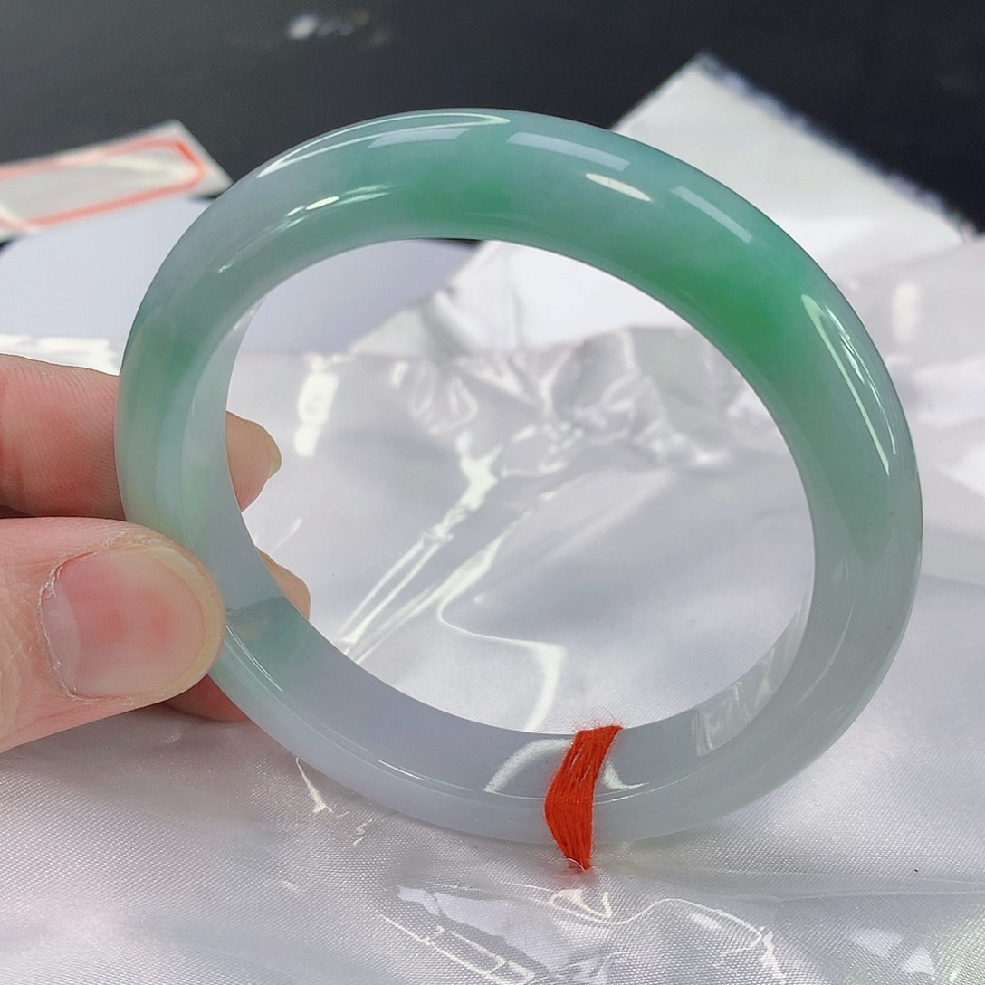 翡翠手镯未镶嵌140缅甸天然翡翠A货