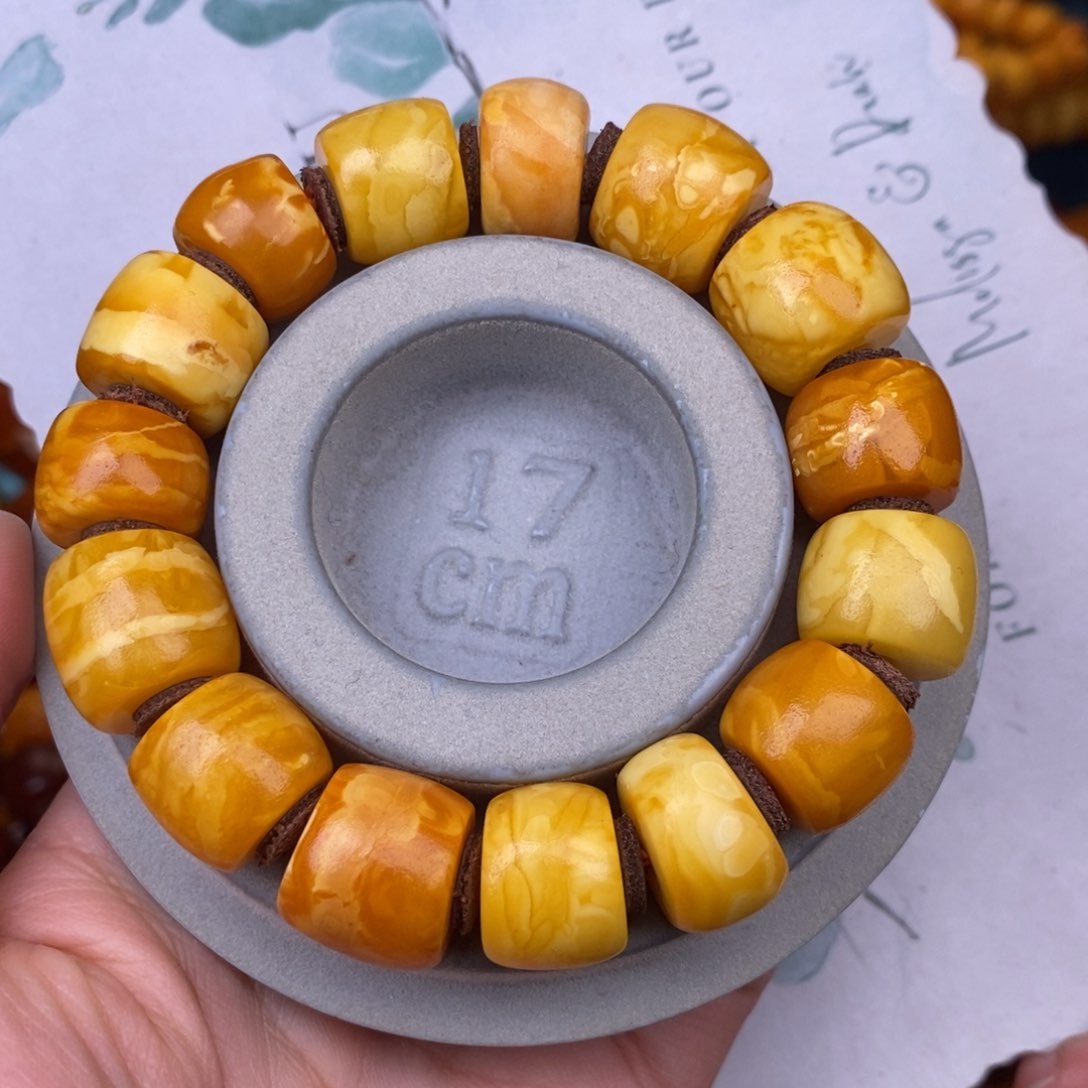 蜜蜡裸石未镶嵌蜜蜡