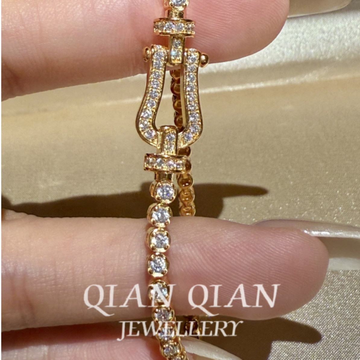 925银手链 【倩倩珠宝】意大利马蹄扣满镶手链 质感时尚 经典个性