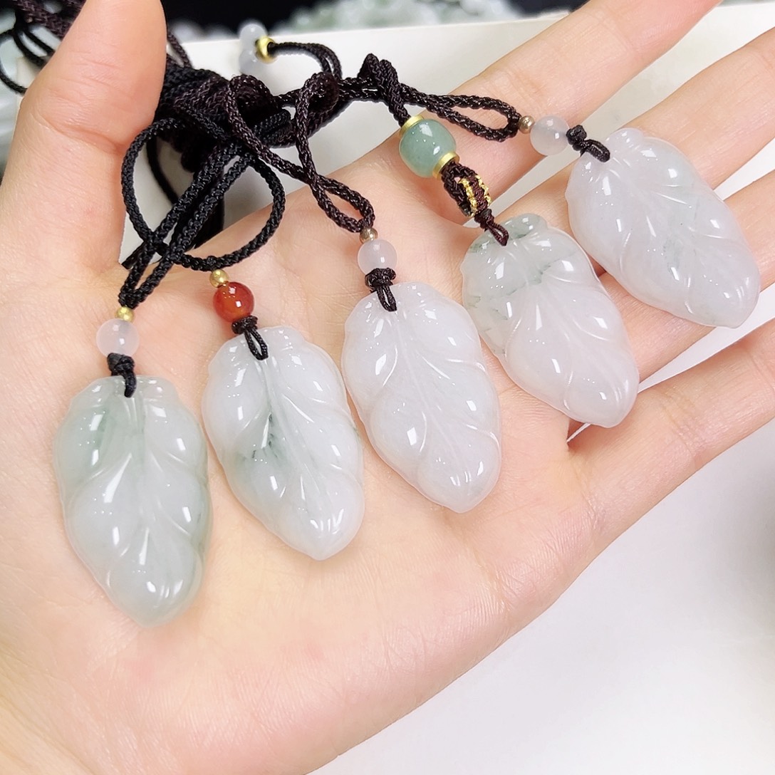 石英质玉未镶嵌颈饰多样性发其一