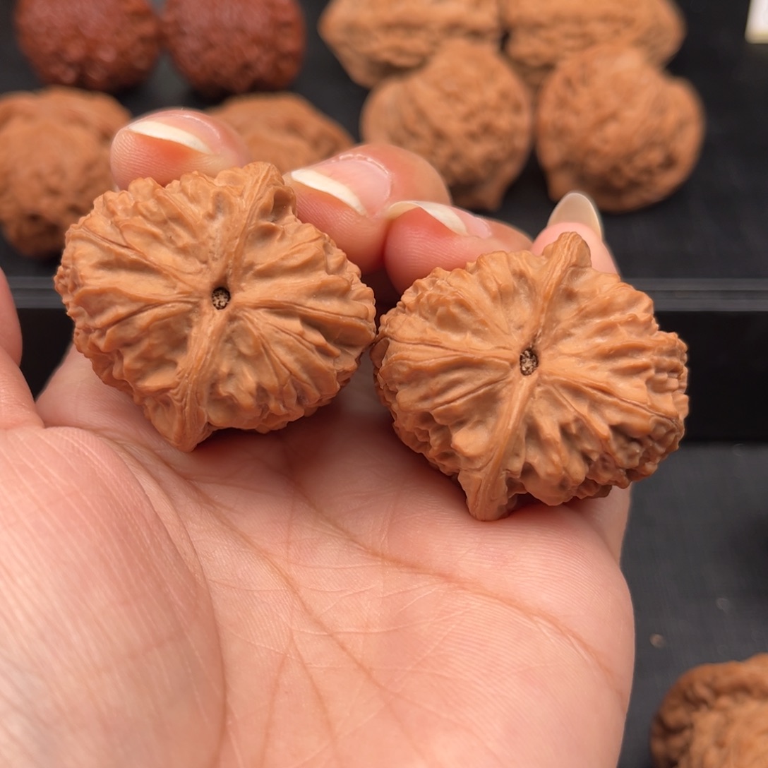 【闪购商品】吊坠文玩核桃野生小众