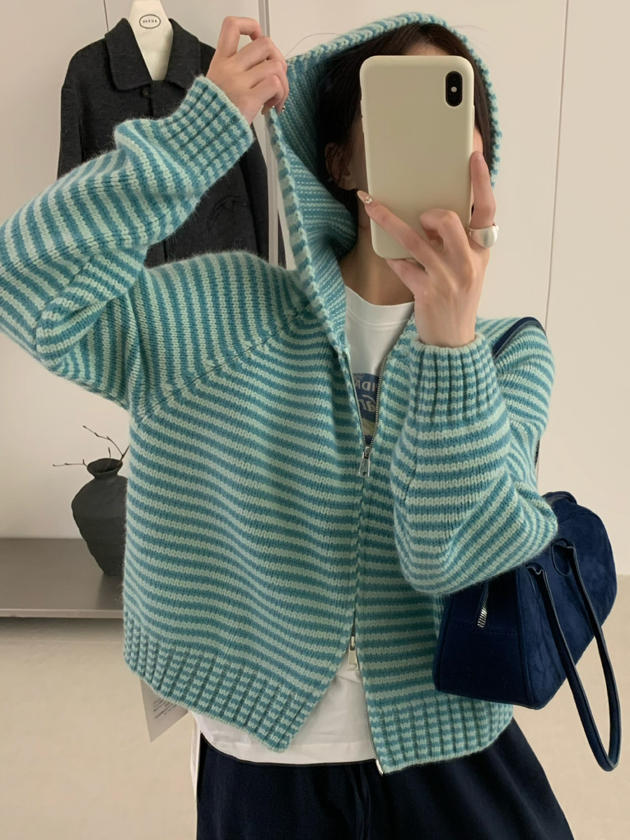 韩代百搭软糯双拉链连帽条纹保暖毛衣开衫女秋新款宽松外搭