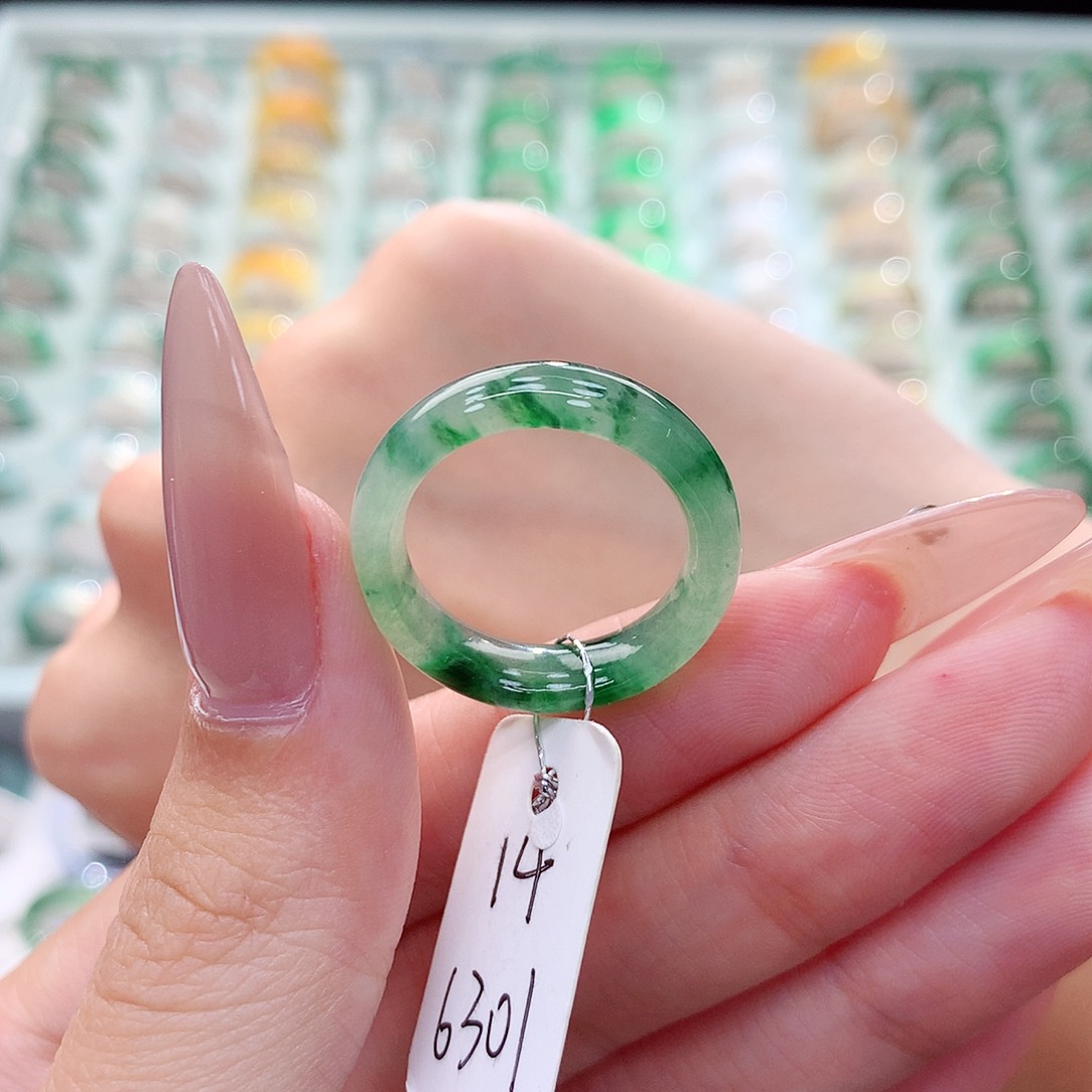 翡翠戒指未镶嵌14号