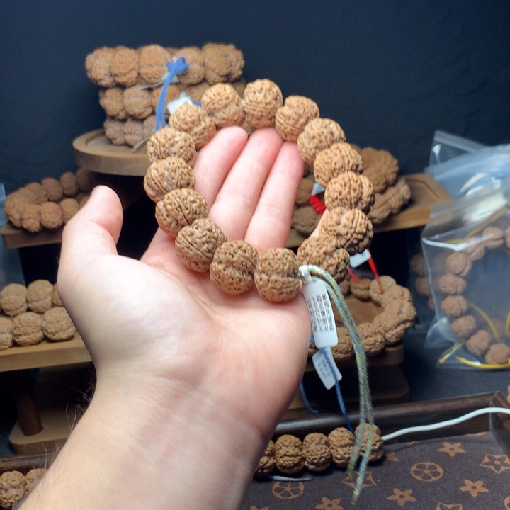 金刚菩提吊坠古龙蜂窝梅花双龙头货22mm