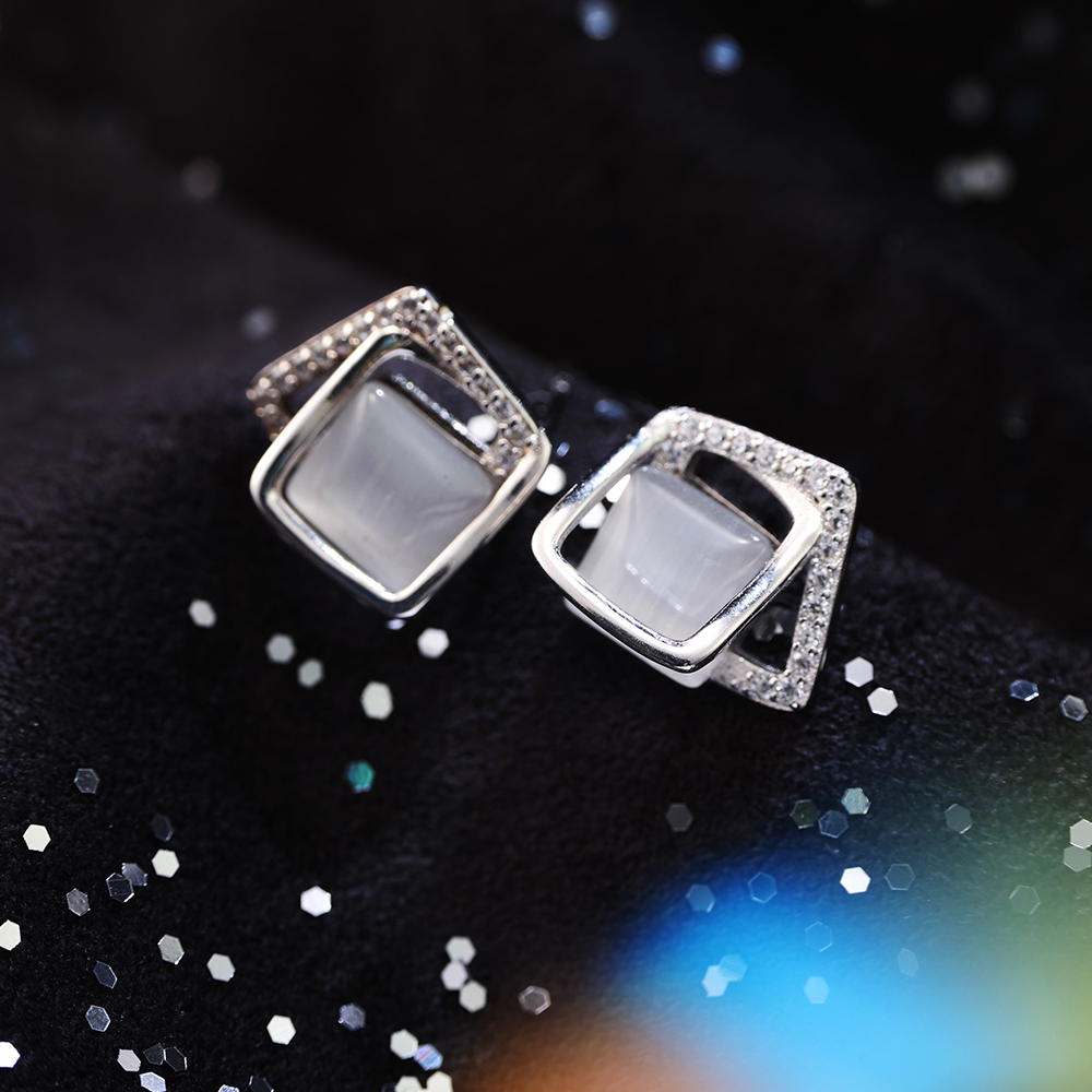 925银耳饰 轻奢小众时尚设计感S925银猫眼石简约耳饰 ME-139