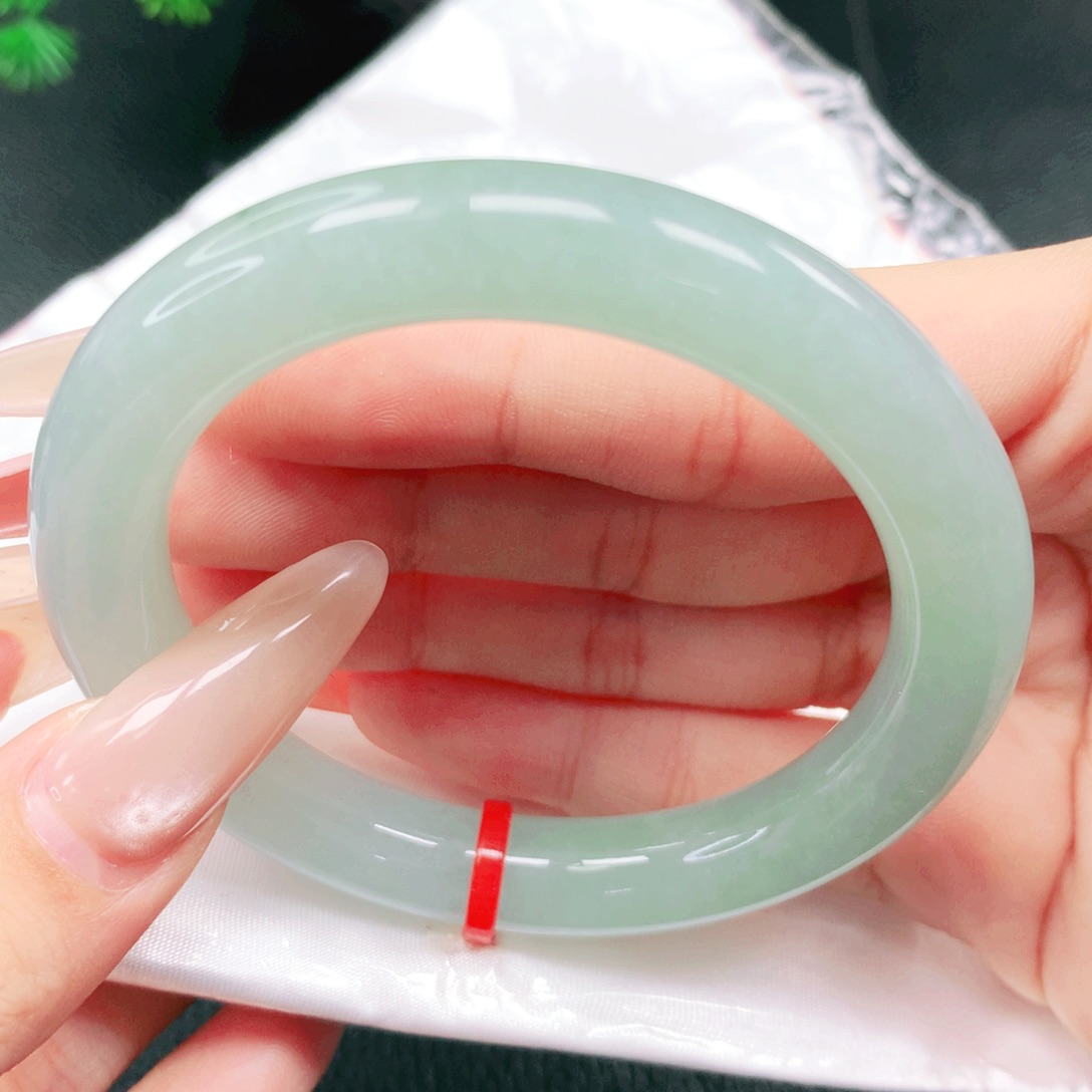 翡翠未镶嵌手镯53