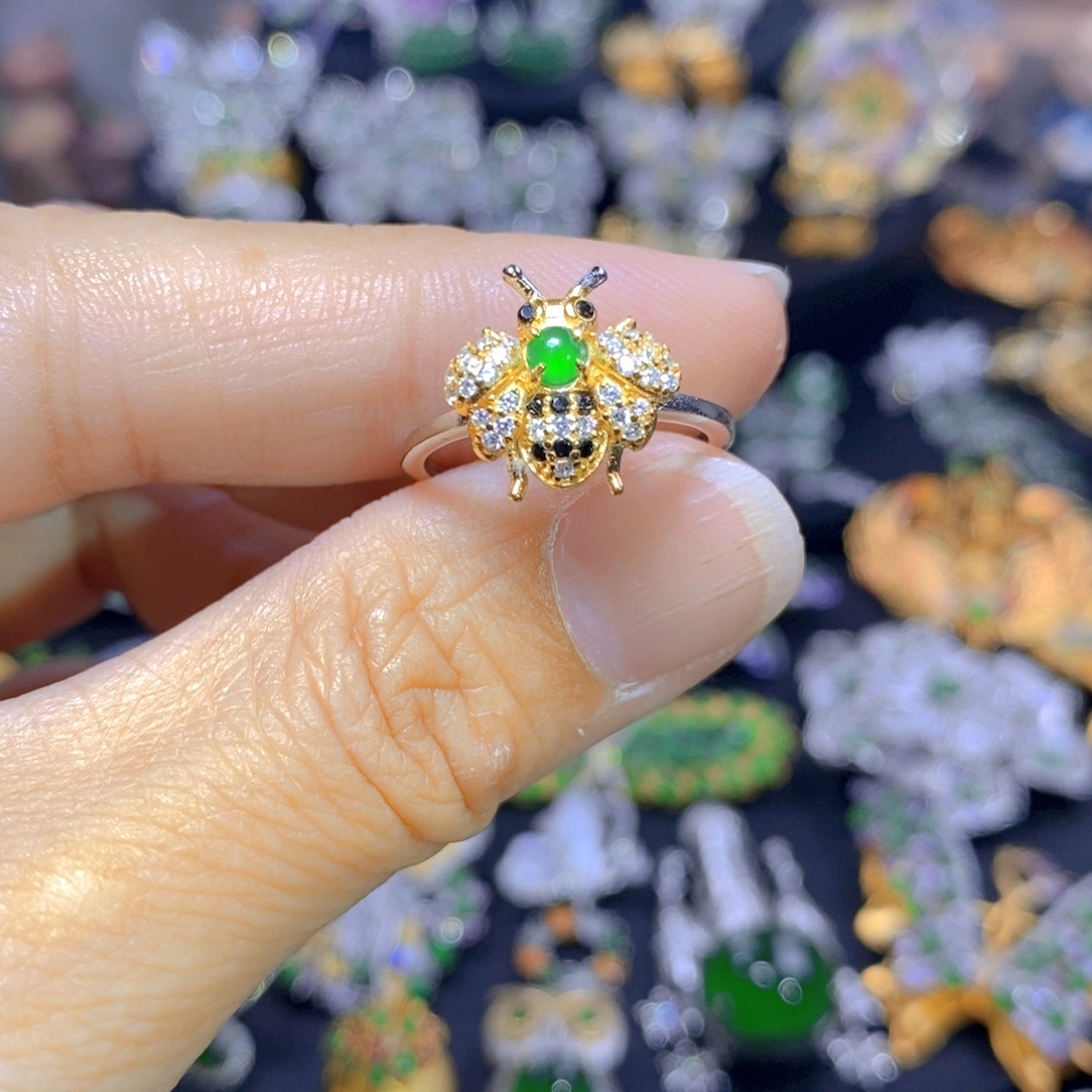 翡翠耳钉银S925镶嵌天然翡翠