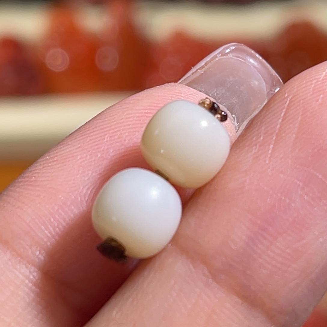 石英质玉（黄龙玉）未镶嵌瓷白老型珠7mm不换退