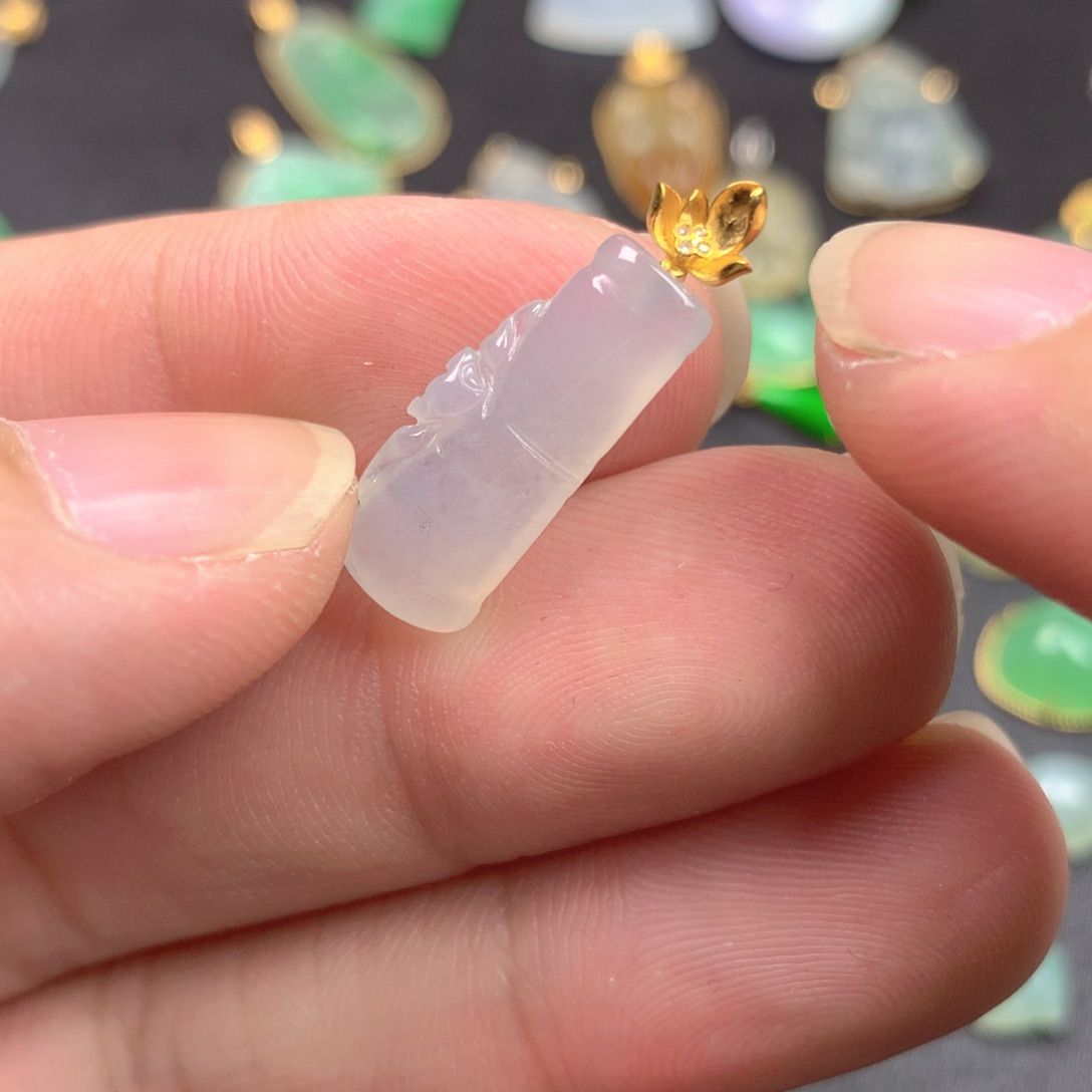 【闪购商品】颈饰18K金镶嵌翡翠翡翠