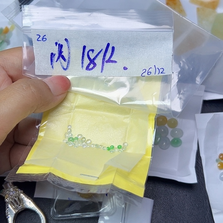 未镶嵌定制翡翠不