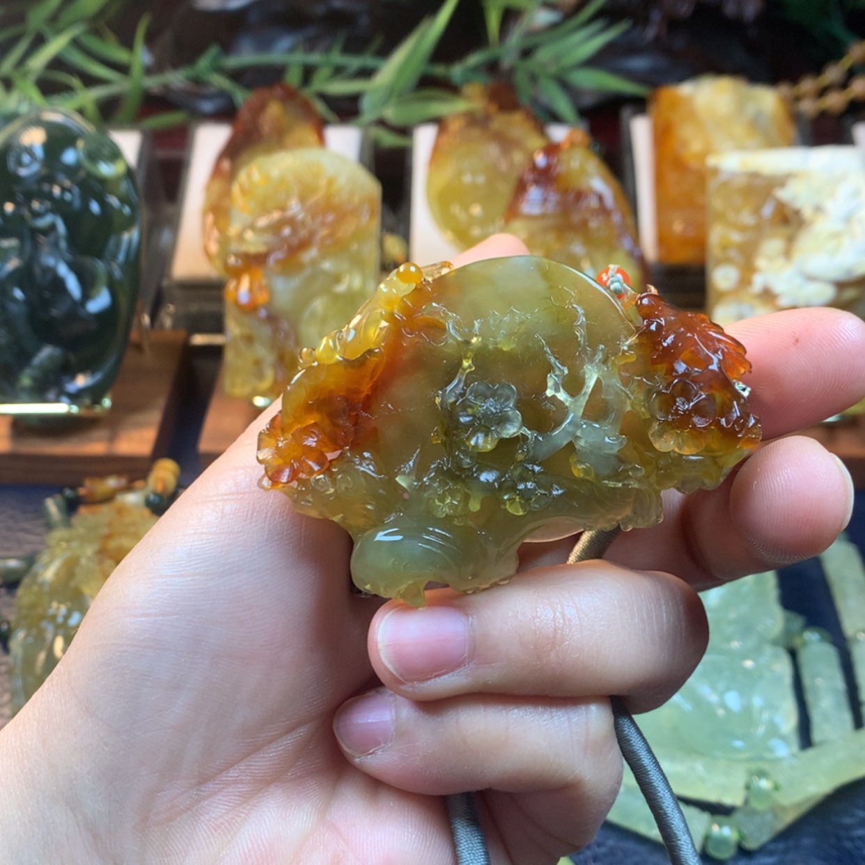 【闪购商品】蛇纹石玉颈饰未镶嵌