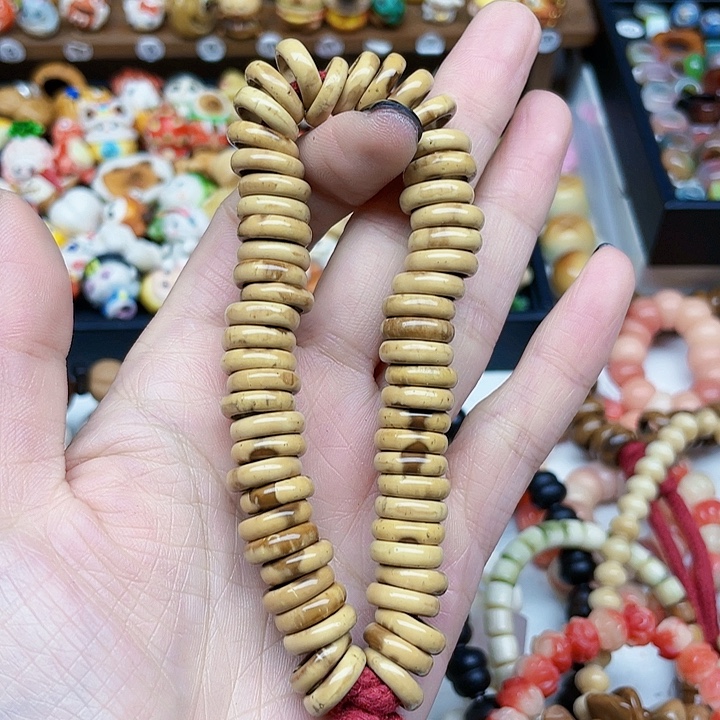 柏香籽/百香籽吊坠13号