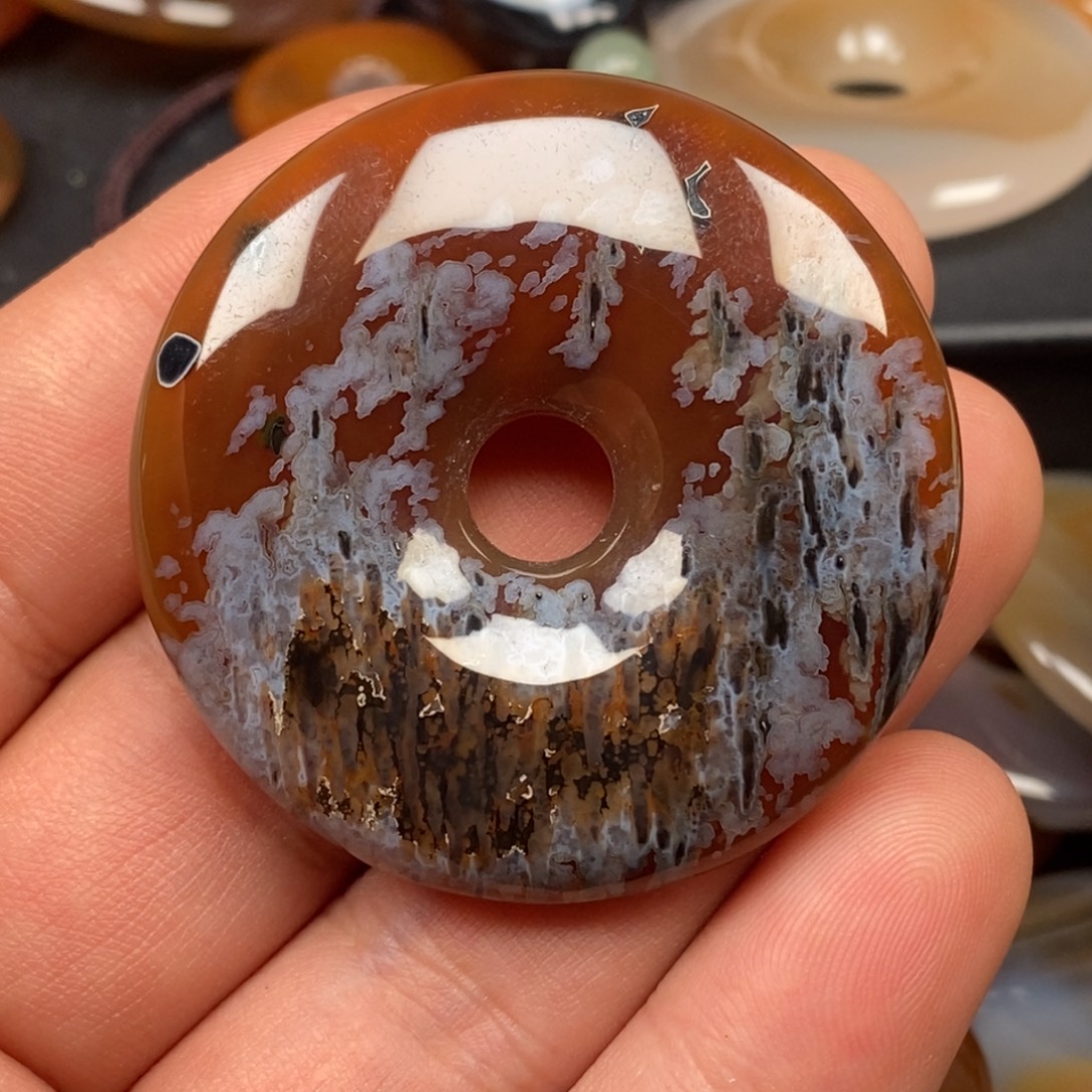 玛瑙/玉髓未镶嵌颈饰挂件