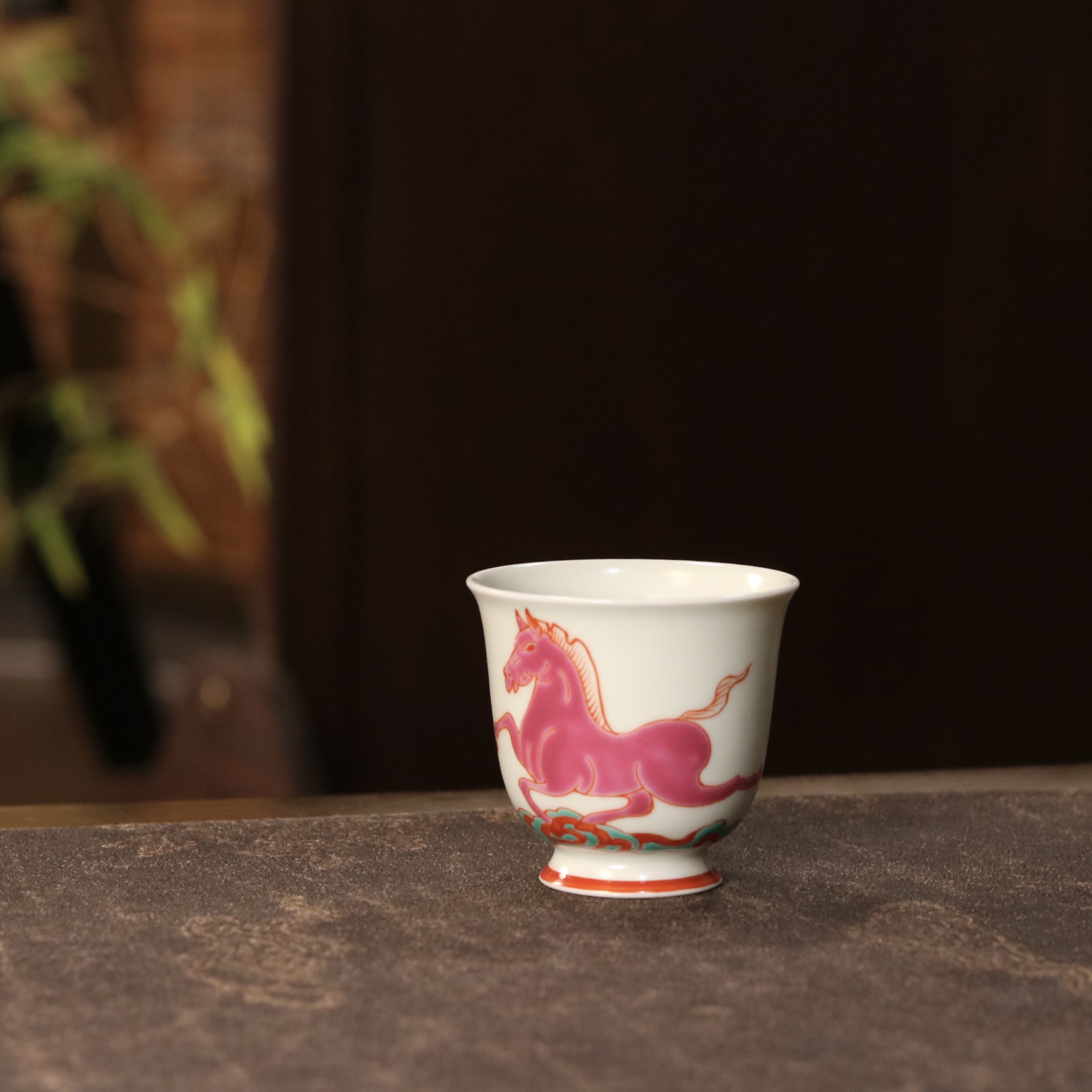 雨溪山房 景德镇手绘红绿彩骏马主人杯茶杯 70cc