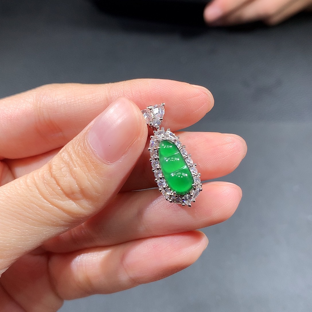 未镶嵌戒指翡翠翡翠