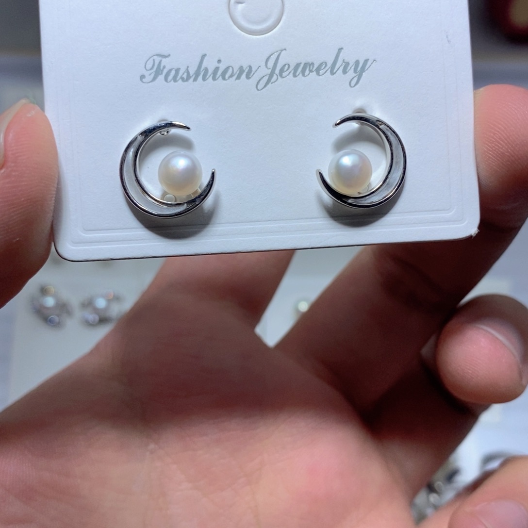 银S925镶嵌耳饰淡水珍珠