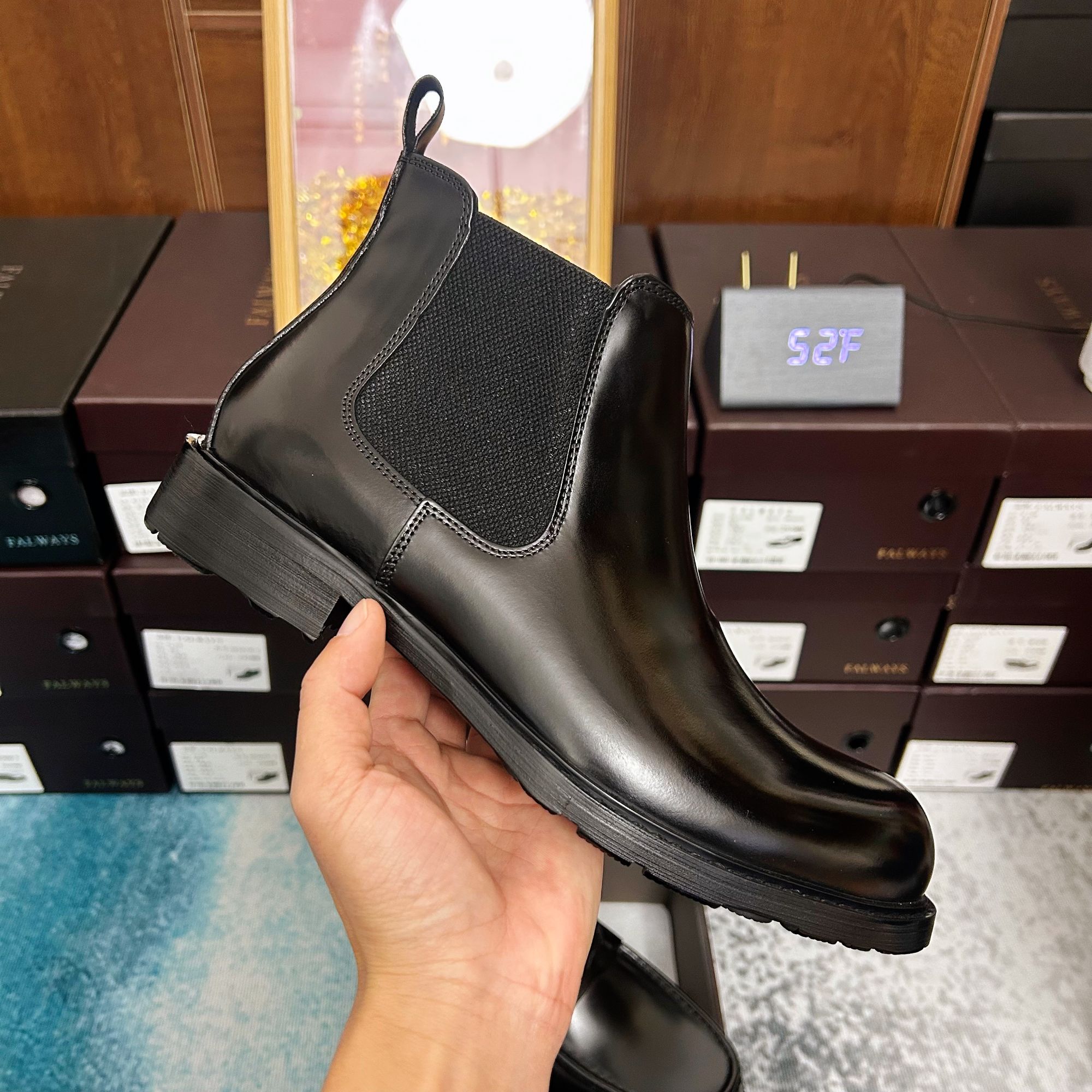 私模定制男士经典圆头切尔西英伦风靴短靴冬季固特异手工鞋底